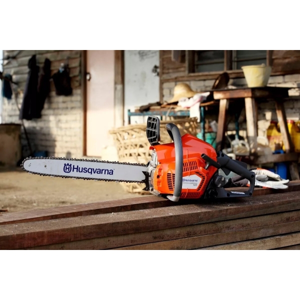 Motosierra Husqvarna 120 - 236 Espada 16'' 35cc + Remera Ofi - Imagen 3