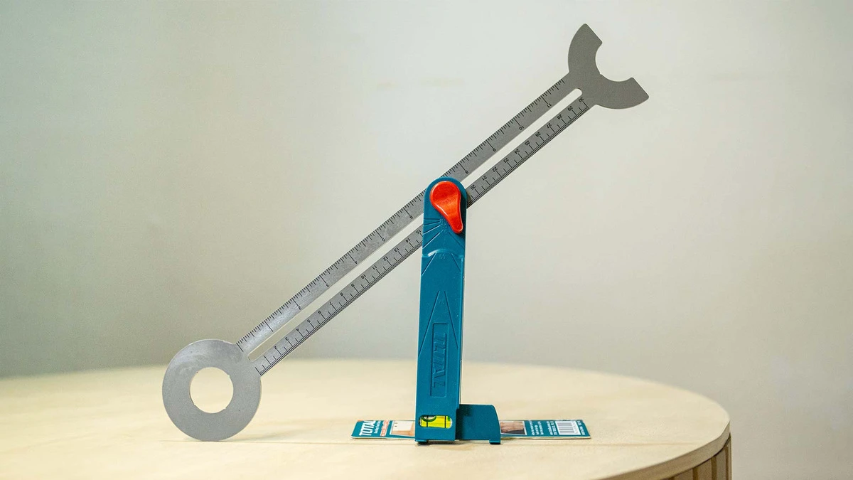 Regla Falsa Escuadra Con Nivel 11 Tahs3011 - Imagen 3