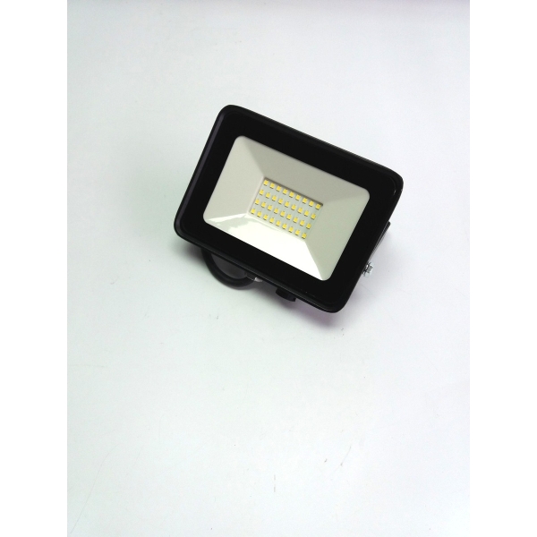 Foco Reflector Led 200w Luzfria Blanca 6500k Intemperie Ip65 - Imagen 3