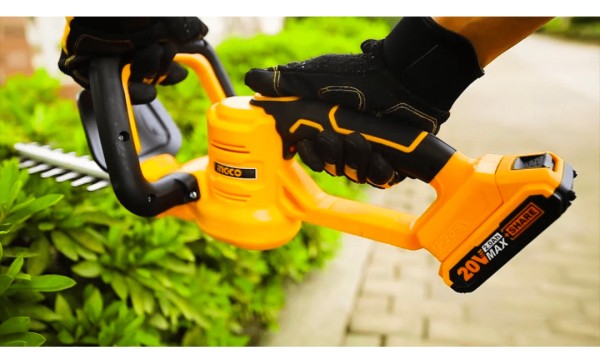 Corta Cerco 45 Cm + Bateria + Cargador 20v Ingco Chtli20461 - Imagen 4