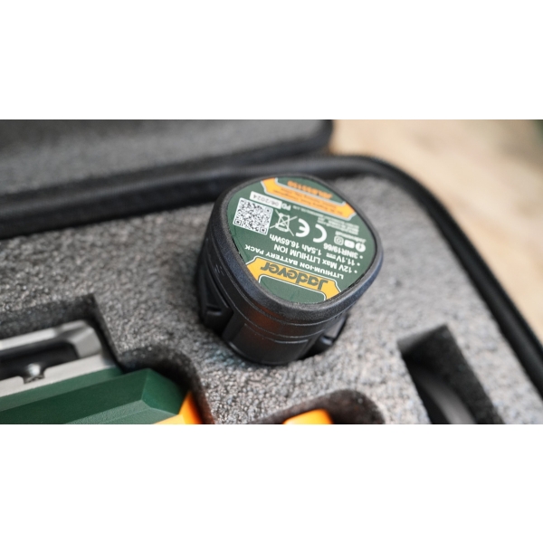 Nivel Laser 12 Líneas 3d Verde Con Batería 12v Jadever 30m - Imagen 5
