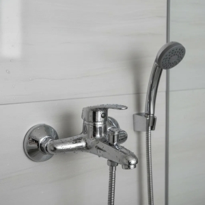 Grifería De Baño Universal Tero Monocomando Ducha Pared