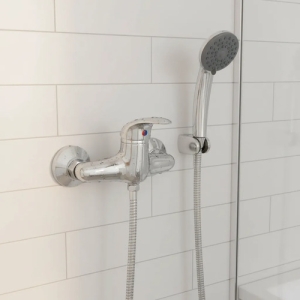 Grifería De Baño Universal Tero Monocomando Ducha Pared Monocomando Plateado Sin Transferencia  Brillante